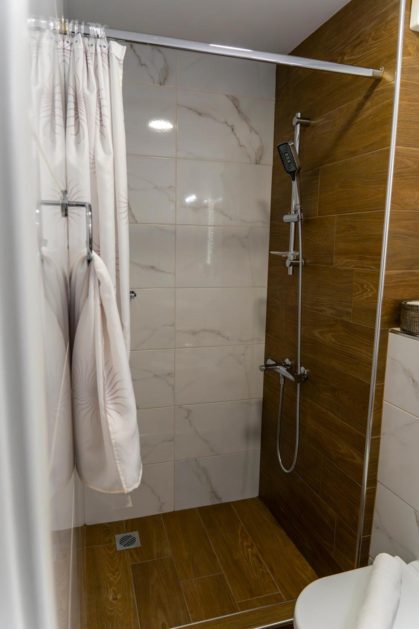 Novos Guesthouse Meteora Каламбака Екстер'єр фото
