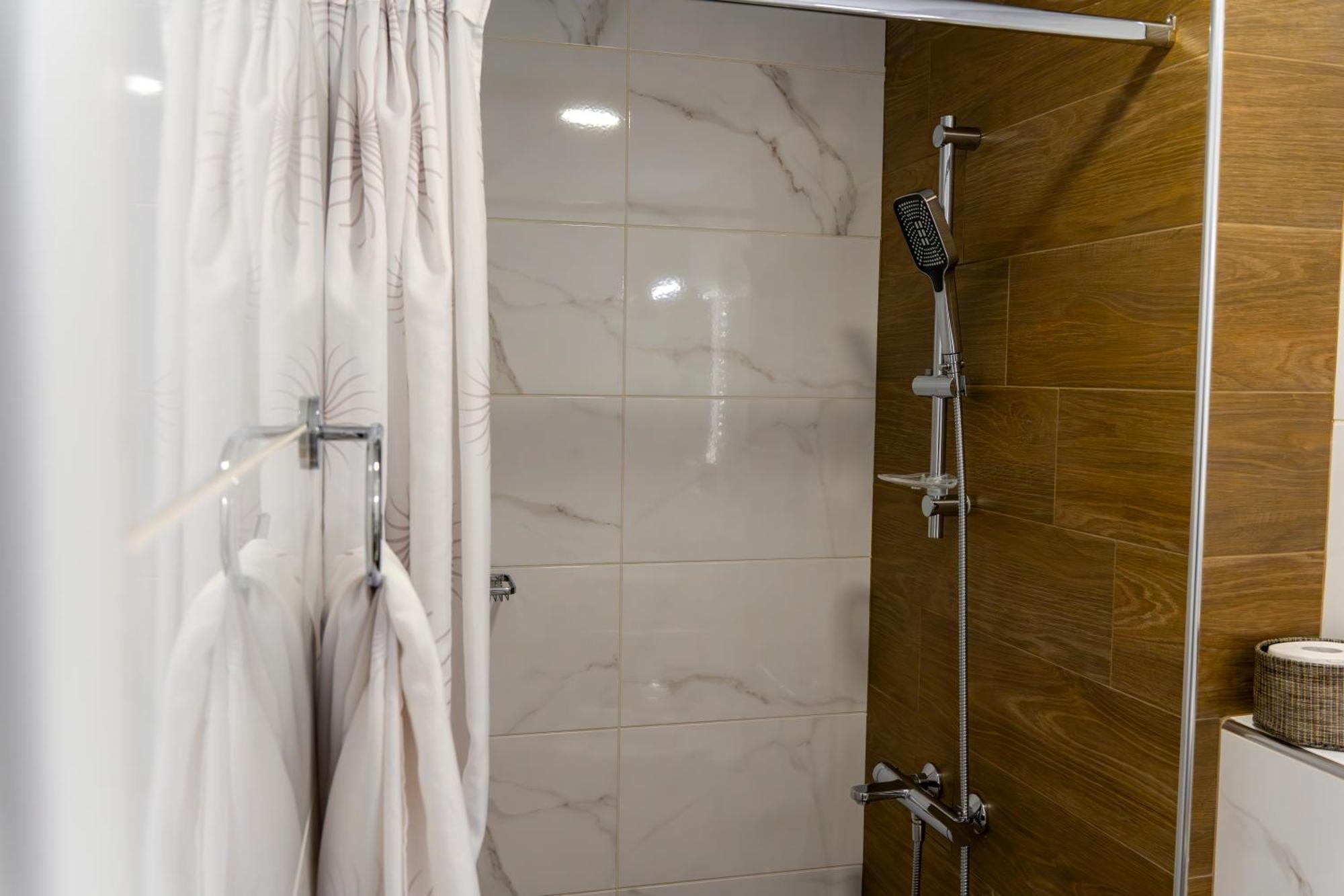 Novos Guesthouse Meteora Каламбака Екстер'єр фото